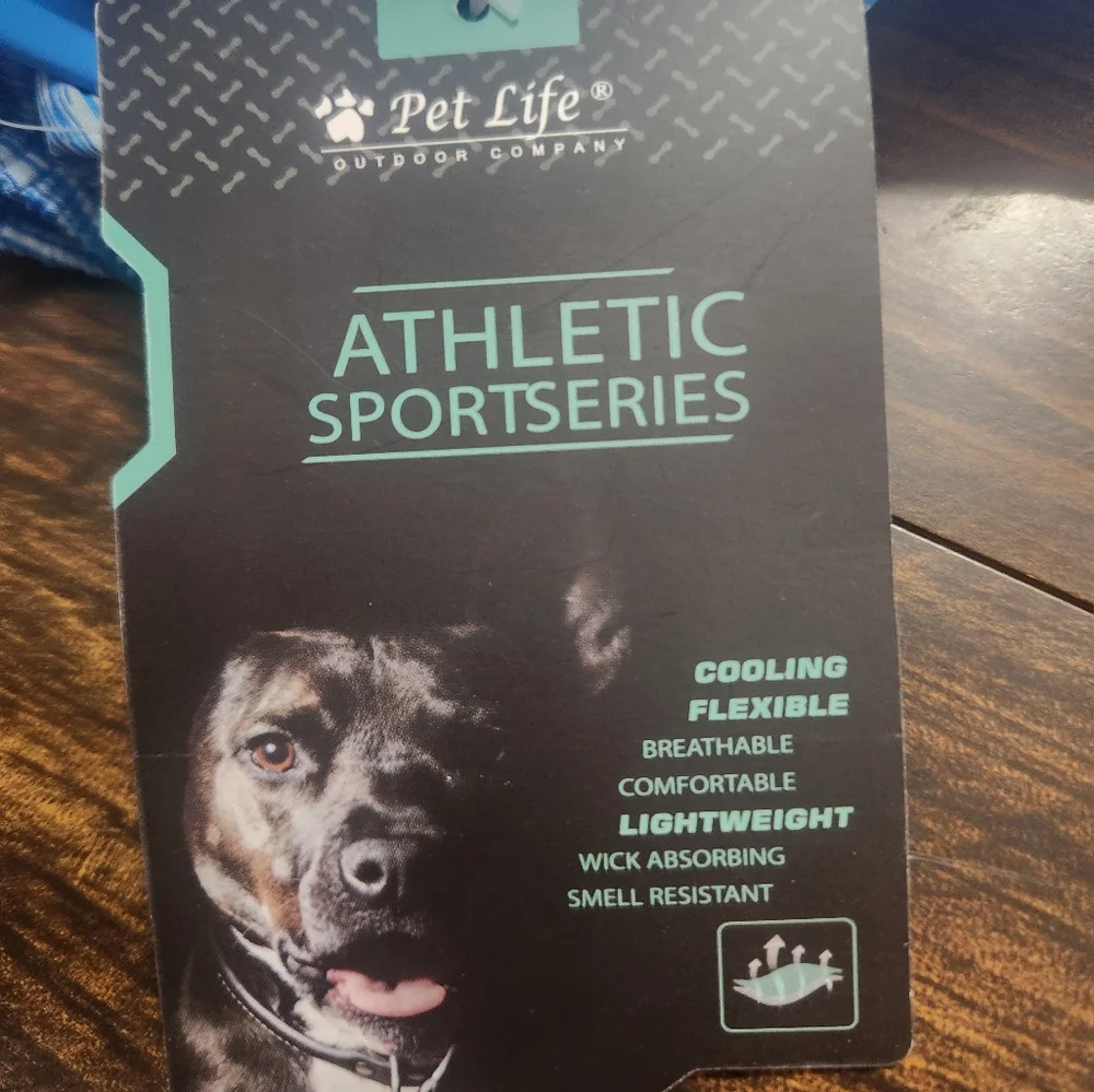 Pet Life Athletic Sportseries Doggie Jacket with Hoodie Sz: Large